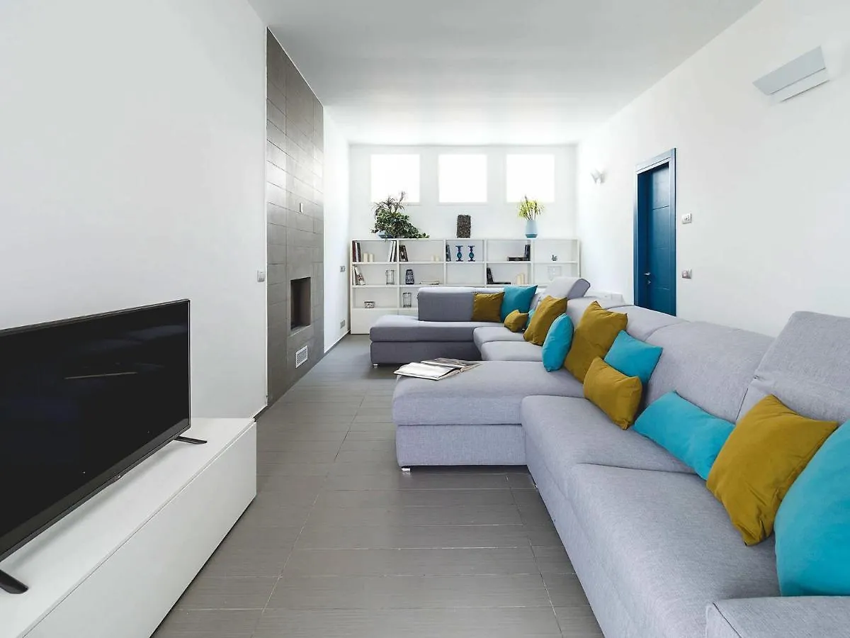 Holoiday Home In Cefalu With Terrace