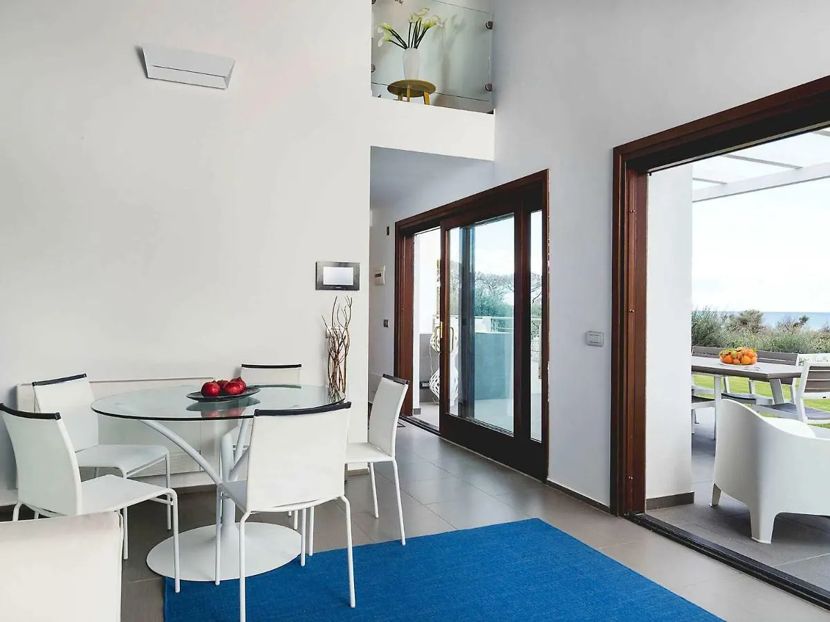 Casa de Férias Holoiday Home In Cefalu With Terrace Itália